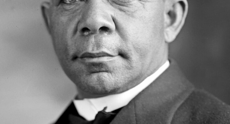 Booker T. Washington: Architect of Black Education and Influential Political Figure